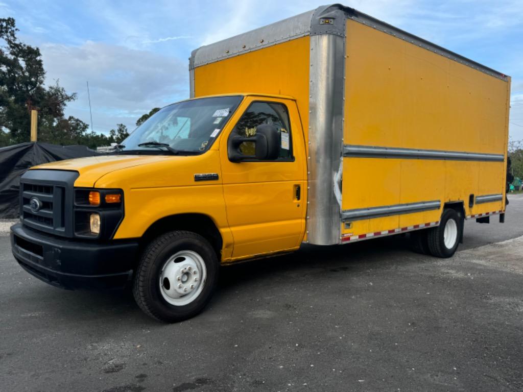 2015 Ford E-350 - $14,900