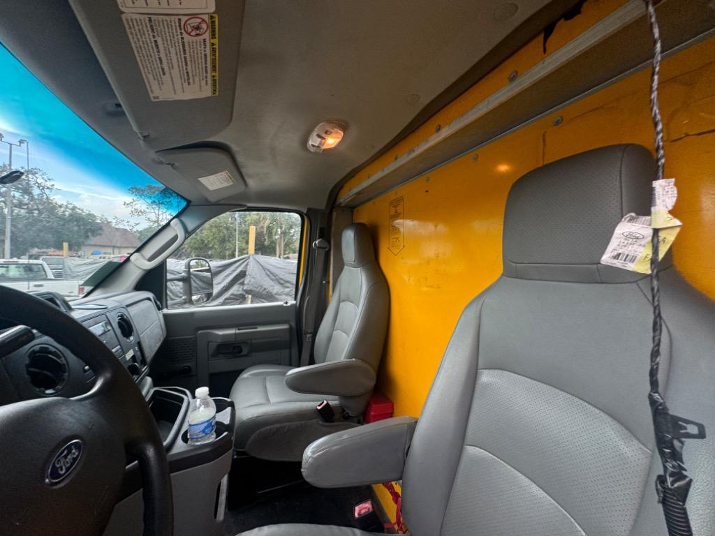 2015 Ford E-350 - $14,900