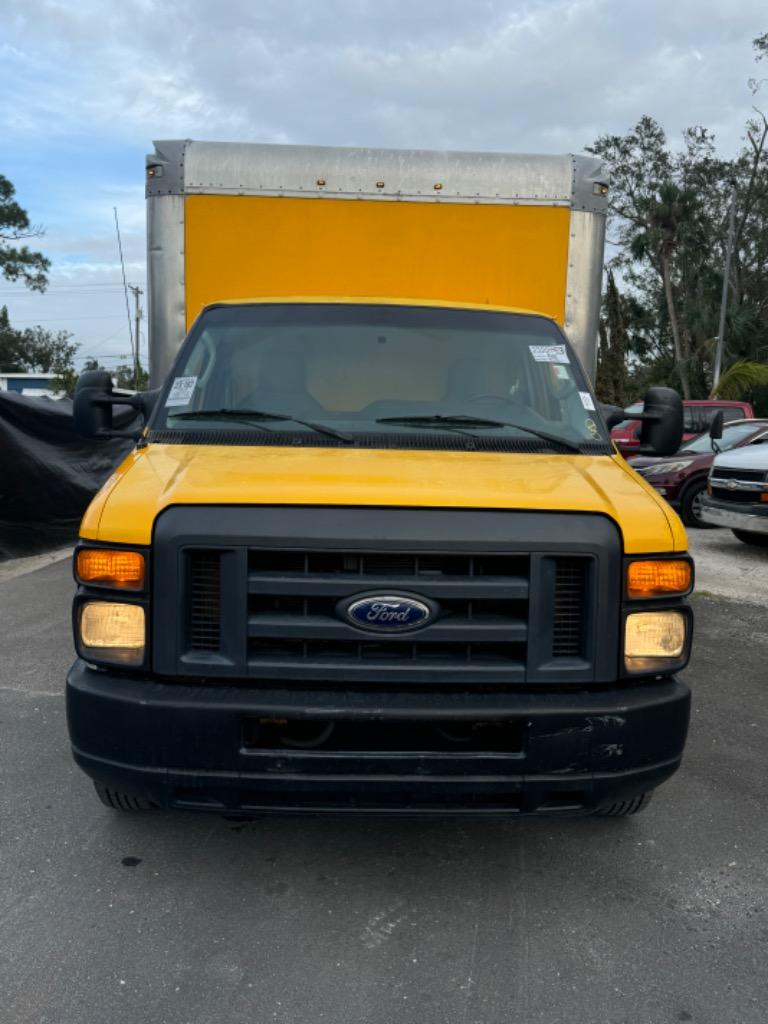 2015 Ford E-350 - $14,900
