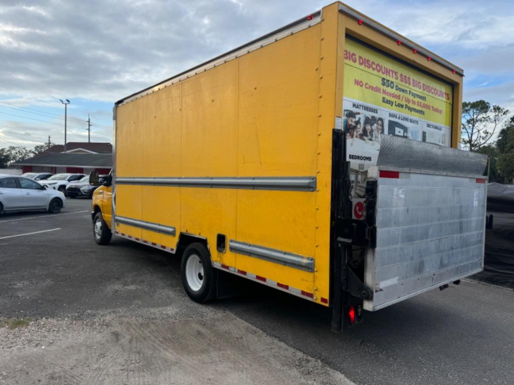 2015 Ford E-350 - $14,900
