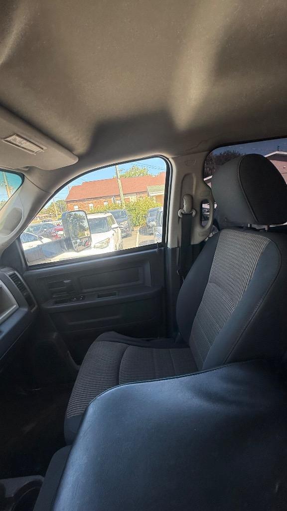2012 Dodge Ram - $19,900