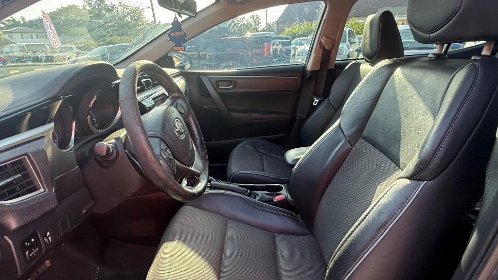 2016 Toyota Corolla - $12,900