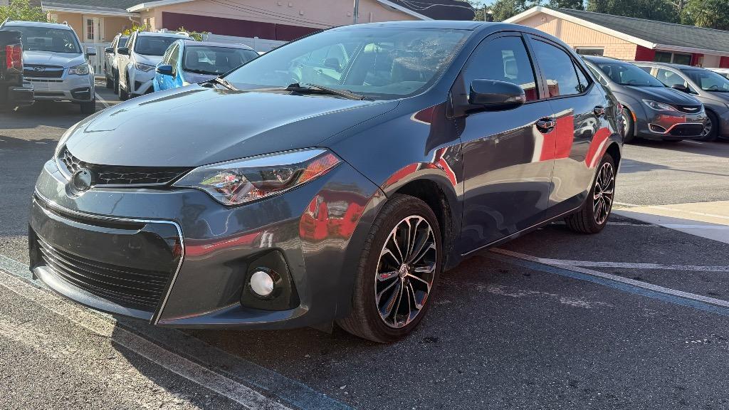 2016 Toyota Corolla - $12,900