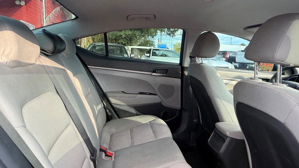 2017 Hyundai Elantra - $8,900