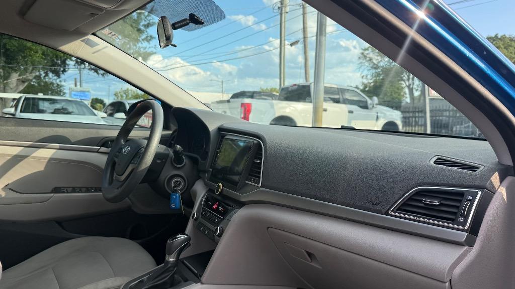 2017 Hyundai Elantra - $8,900