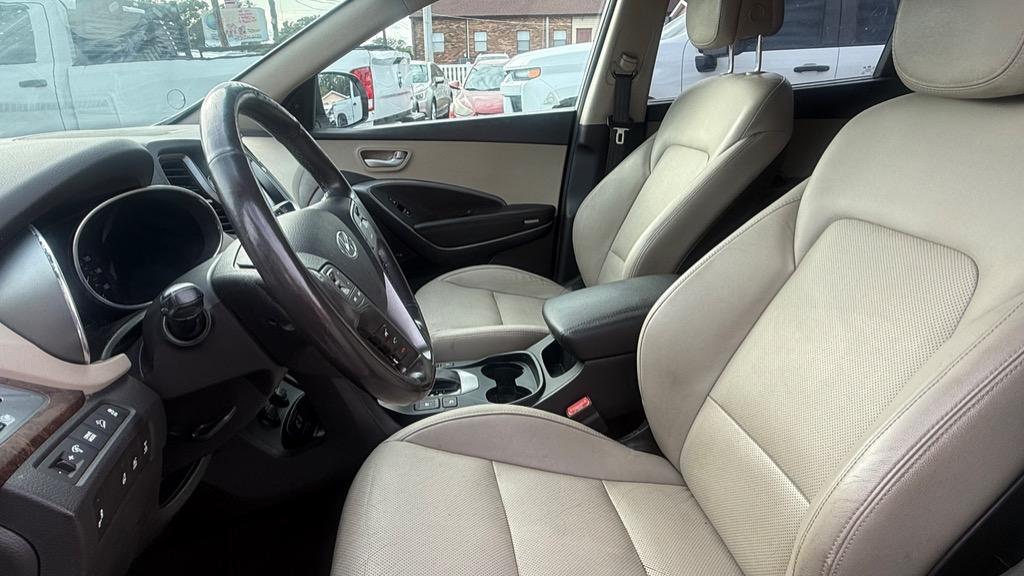 2017 Hyundai Santa Fe - $11,500