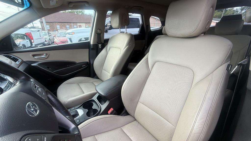2017 Hyundai Santa Fe - $11,500