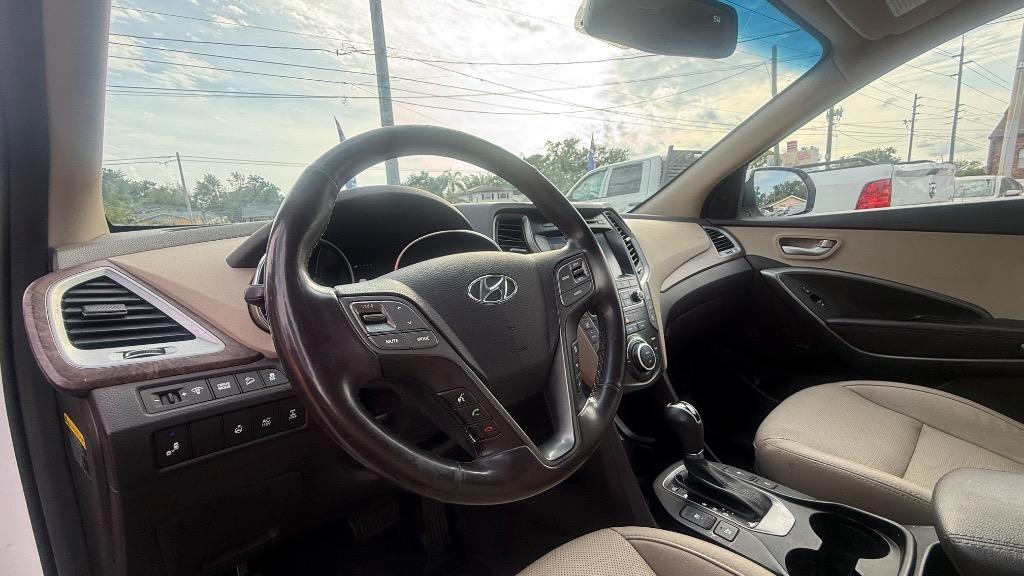 2017 Hyundai Santa Fe - $11,500