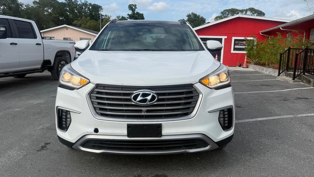 2017 Hyundai Santa Fe - $11,500
