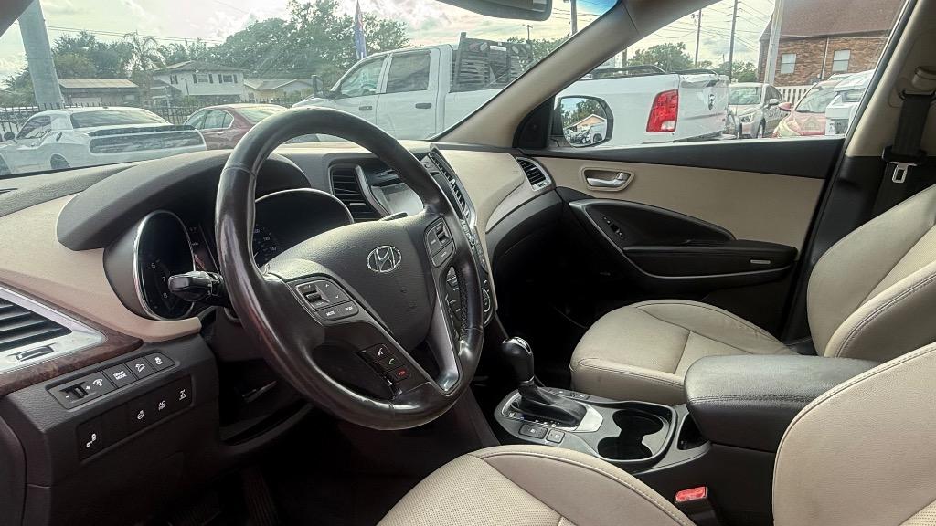 2017 Hyundai Santa Fe - $11,500
