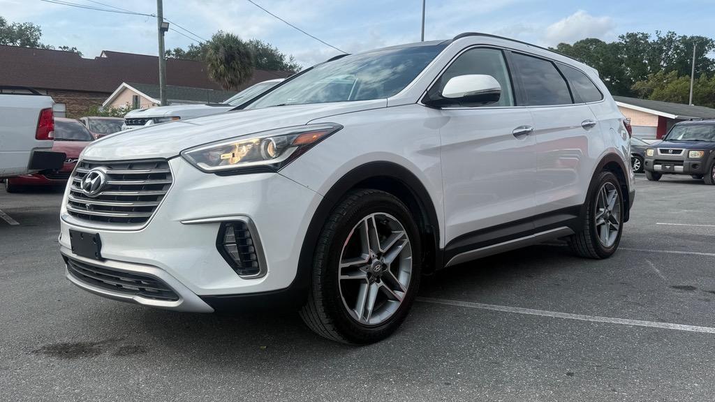 2017 Hyundai Santa Fe - $11,500