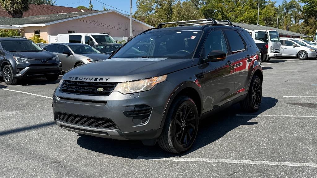 2018 Land Rover Discovery - $11,500