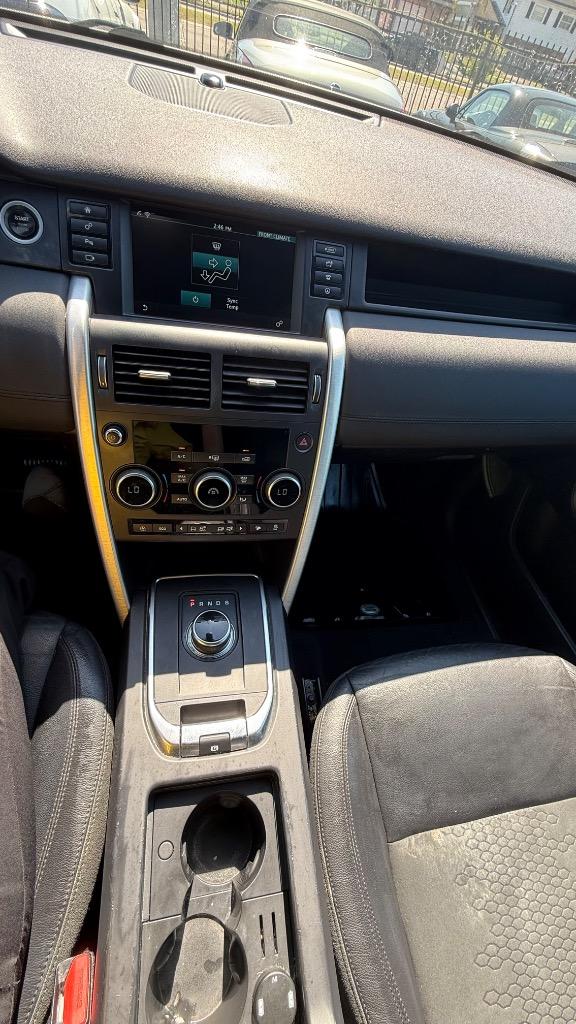 2018 Land Rover Discovery - $11,500