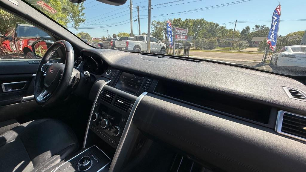 2018 Land Rover Discovery - $11,500