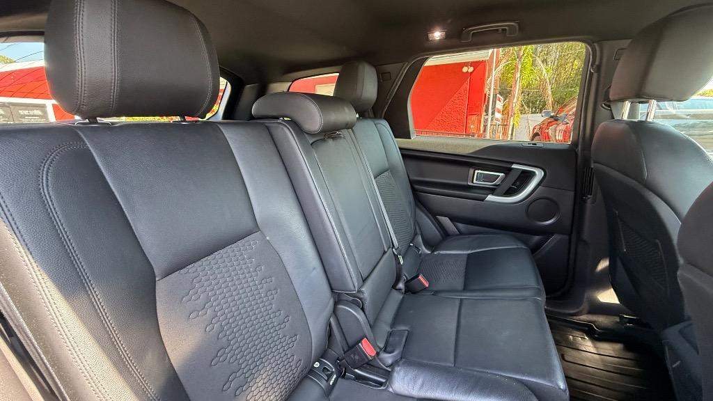 2018 Land Rover Discovery - $11,500