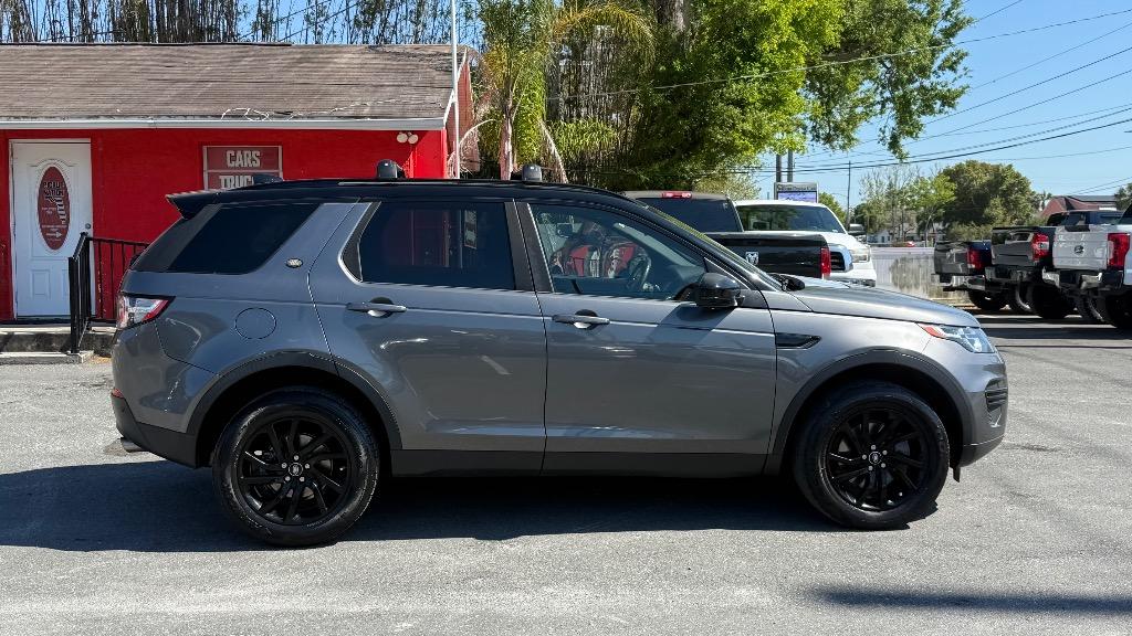 2018 Land Rover Discovery - $11,500