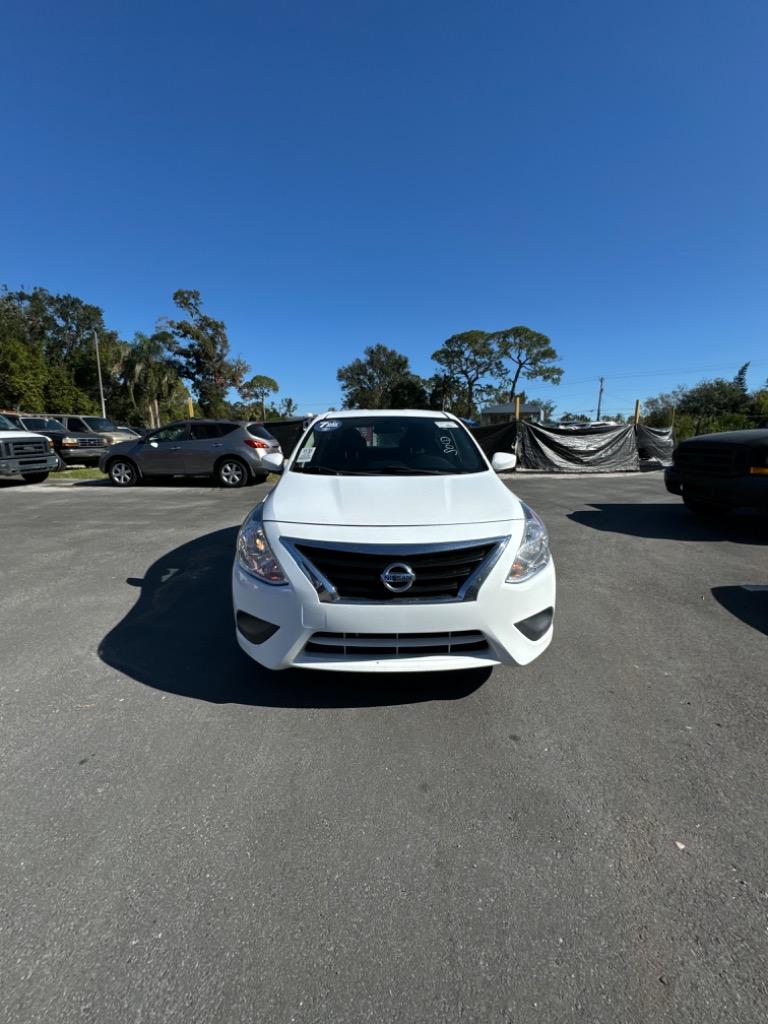 2018 Nissan Versa - $7,900