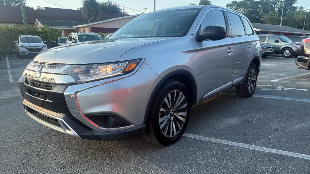 2020 Mitsubishi Outlander - $10,900