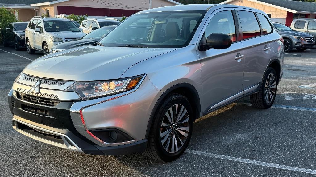 2020 Mitsubishi Outlander - $10,900