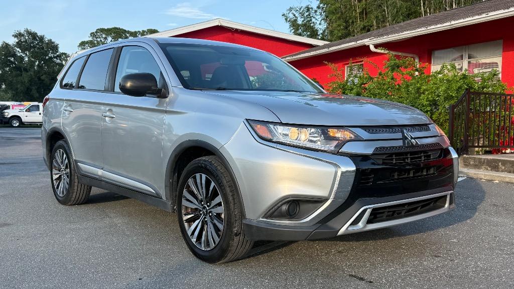 2020 Mitsubishi Outlander - $10,900