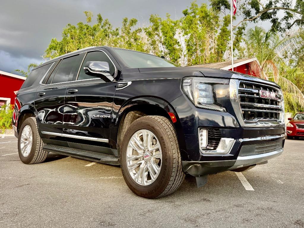 2023 Gmc Yukon SLT photo 3