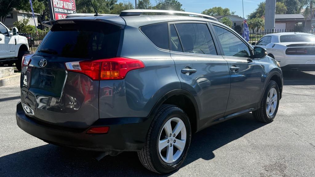 2014 Toyota RAV4 - $15,500