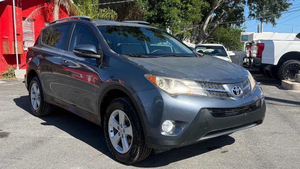 2014 Toyota RAV4 - $15,500