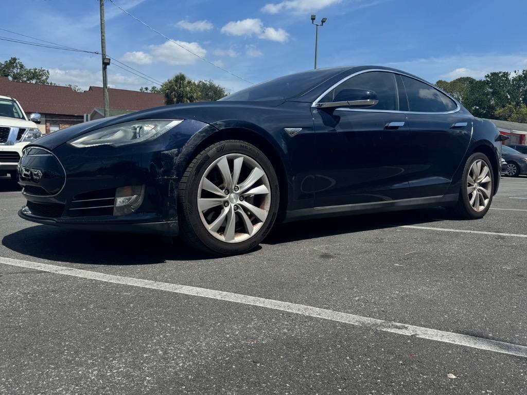 2013 Tesla Model S photo