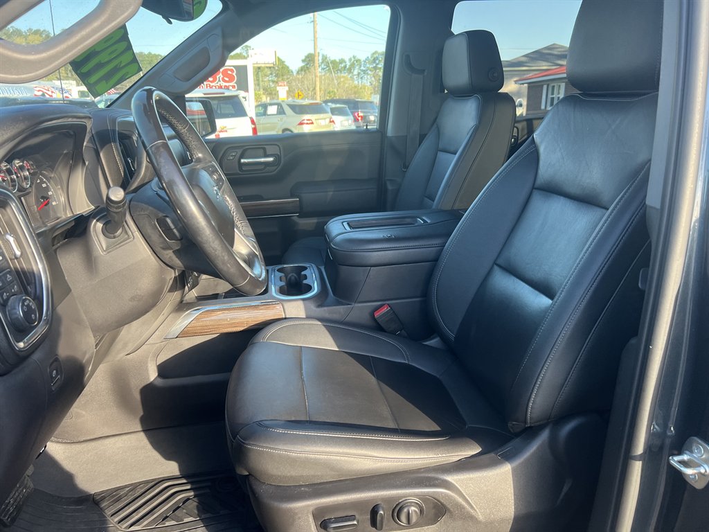 2021 Chevrolet Silverado 1500 RST photo