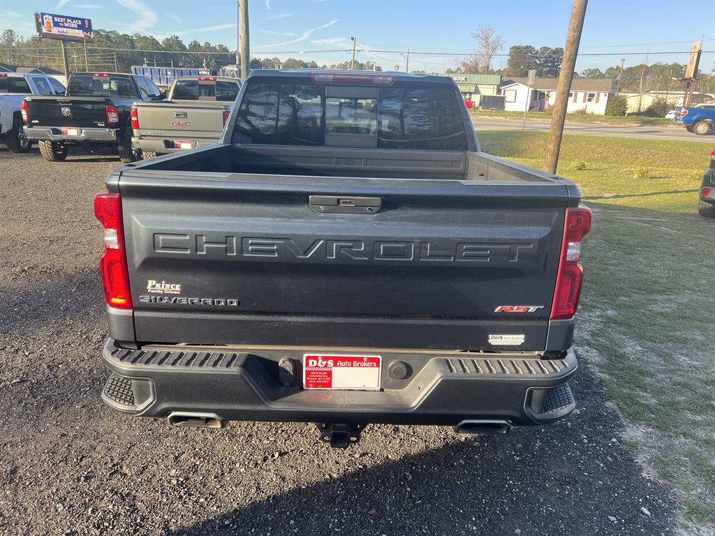2021 Chevrolet Silverado 1500 RST photo