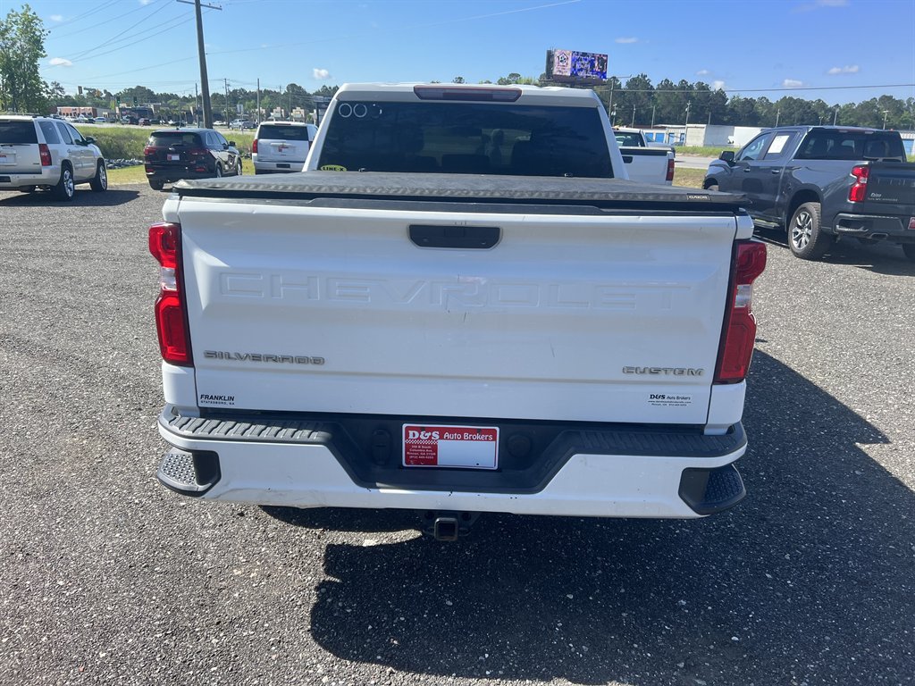 2020 Chevrolet Silverado 1500 Custom photo