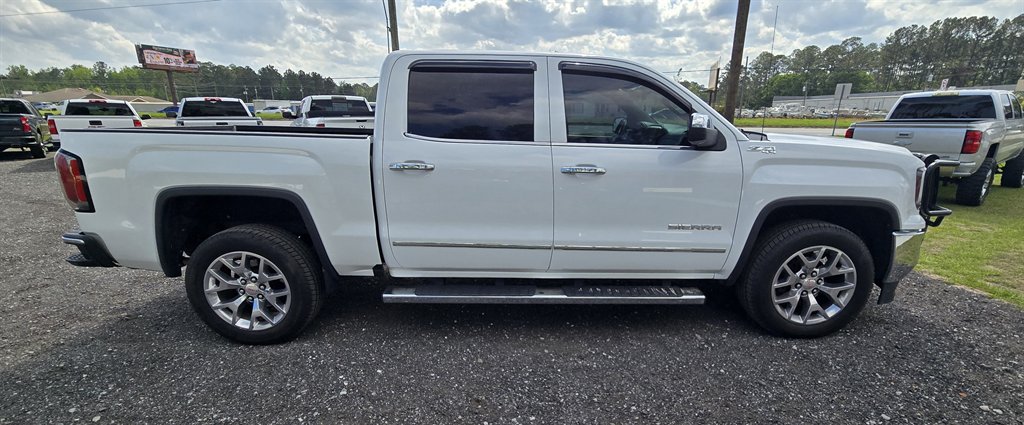 2018 GMC Sierra 1500 SLT photo