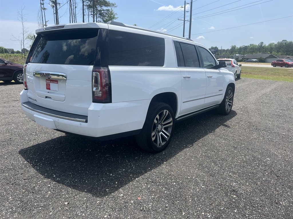 2019 GMC Yukon XL 1500 Denali photo