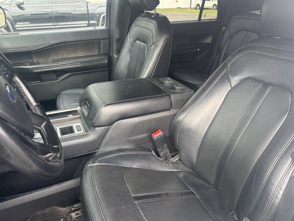 2020 Ford Expedition Limited photo