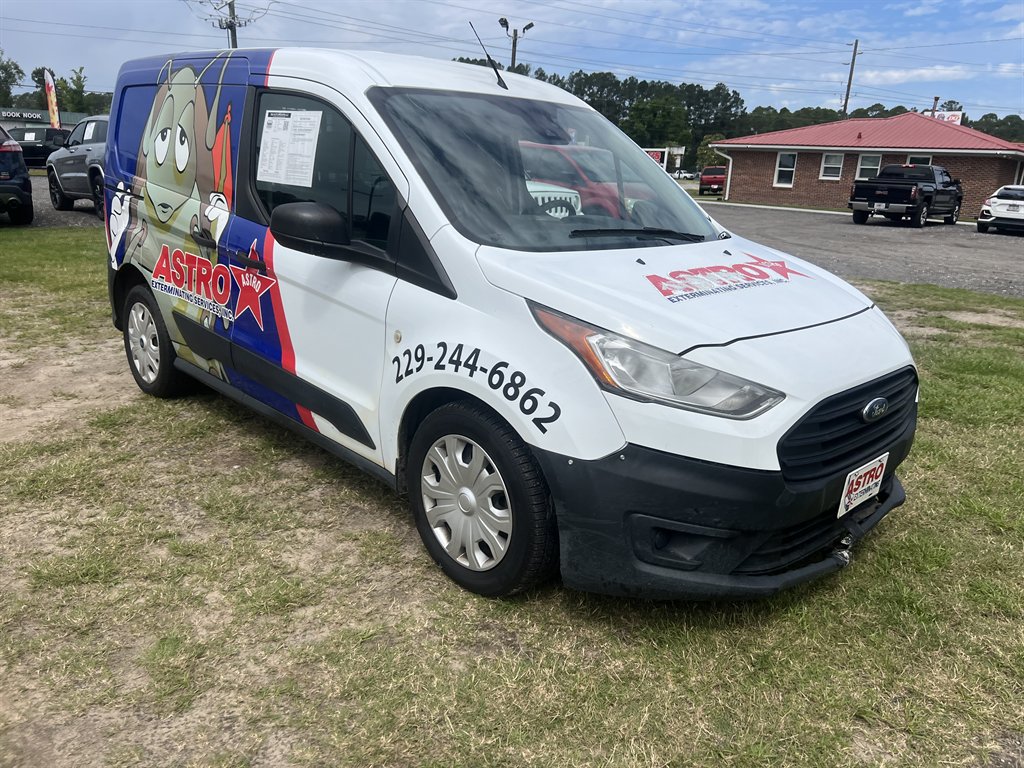View vehicle photo 4