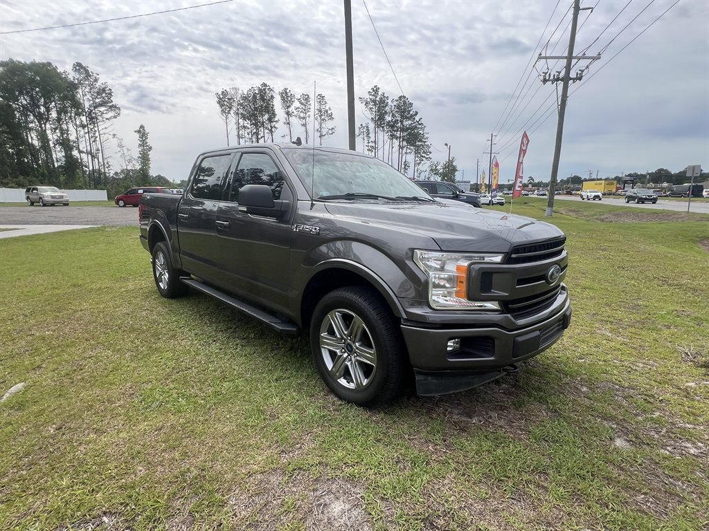 View vehicle photo 4
