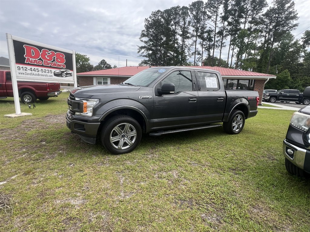 View vehicle photo 2