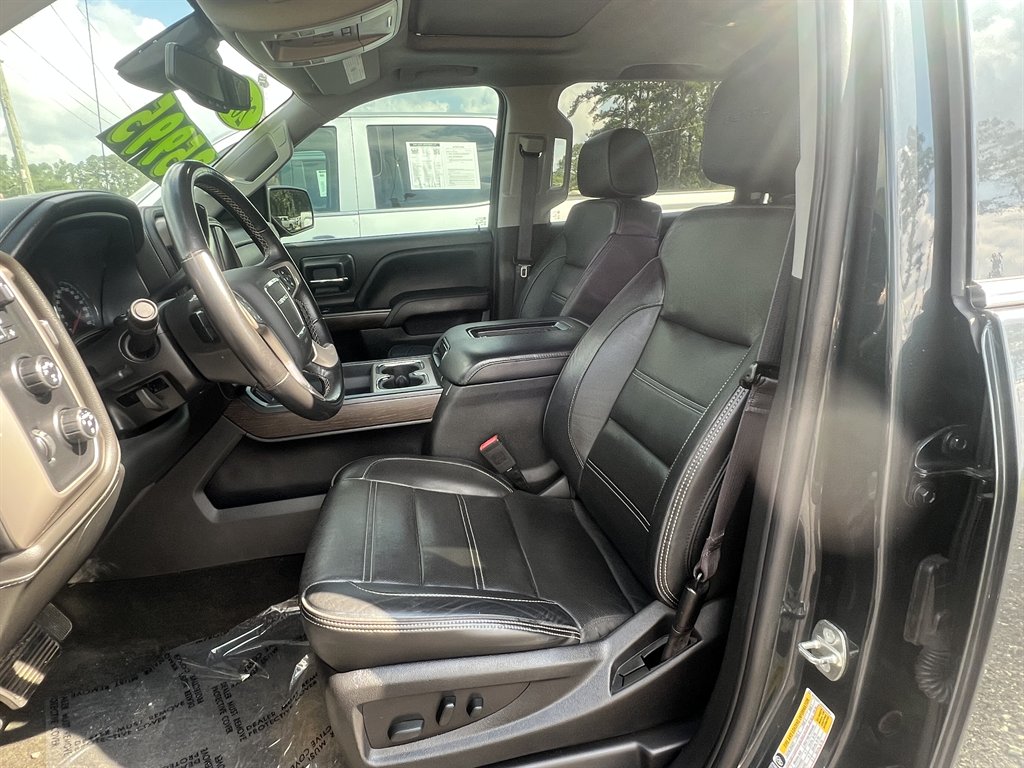 2017 GMC Sierra 1500 - $24,995