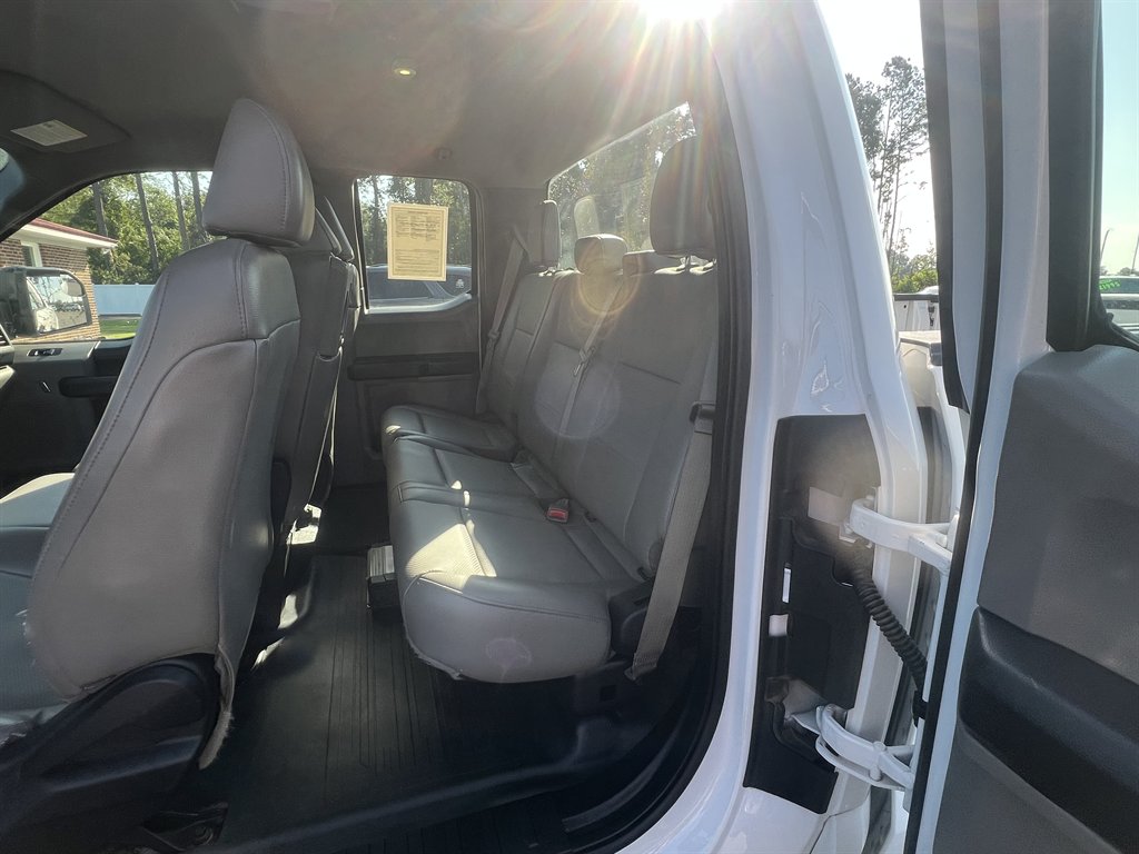 2015 Ford F-150 - $10,995