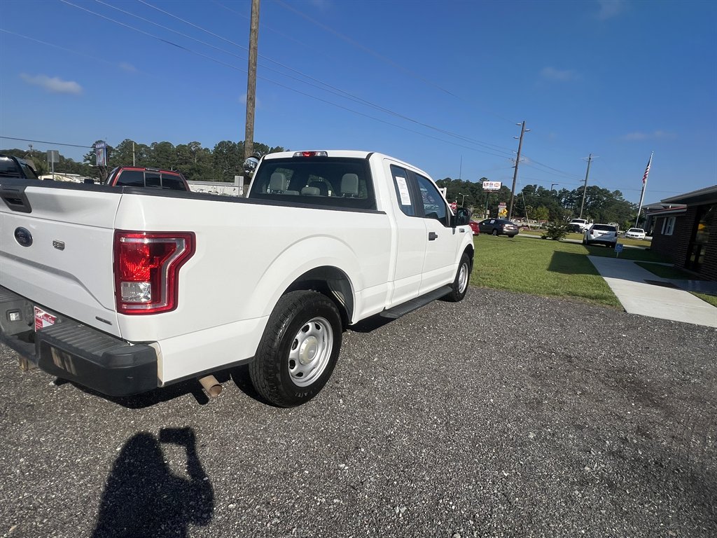 2015 Ford F-150 - $10,995