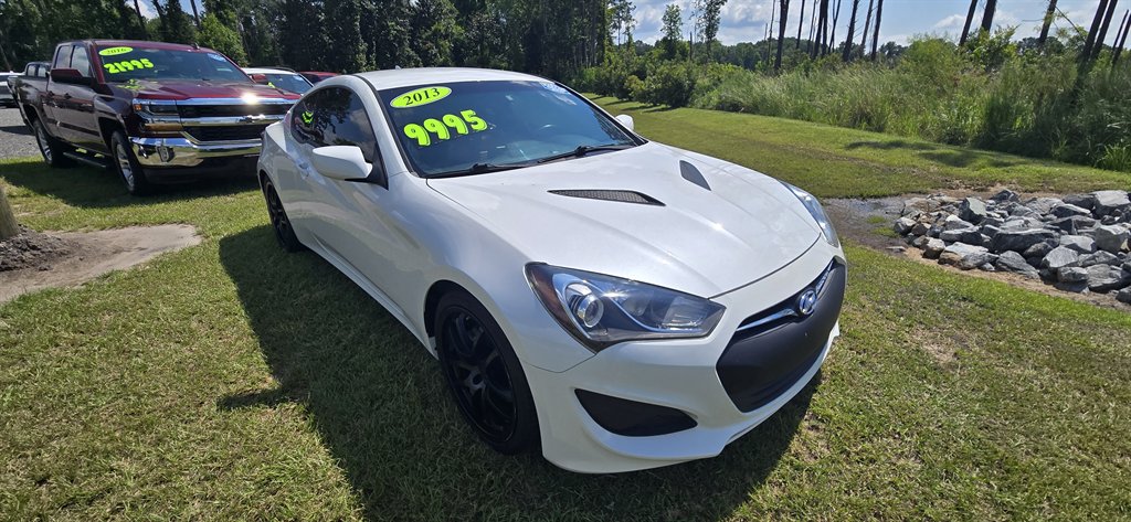 2013 Hyundai Genesis - $9,995