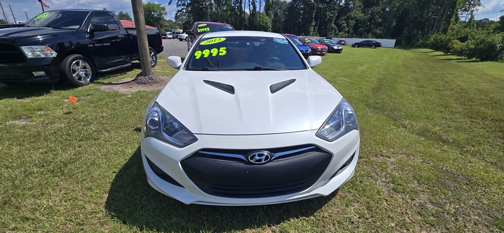 2013 Hyundai Genesis - $9,995