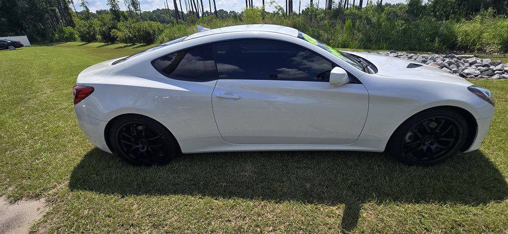 2013 Hyundai Genesis - $9,995