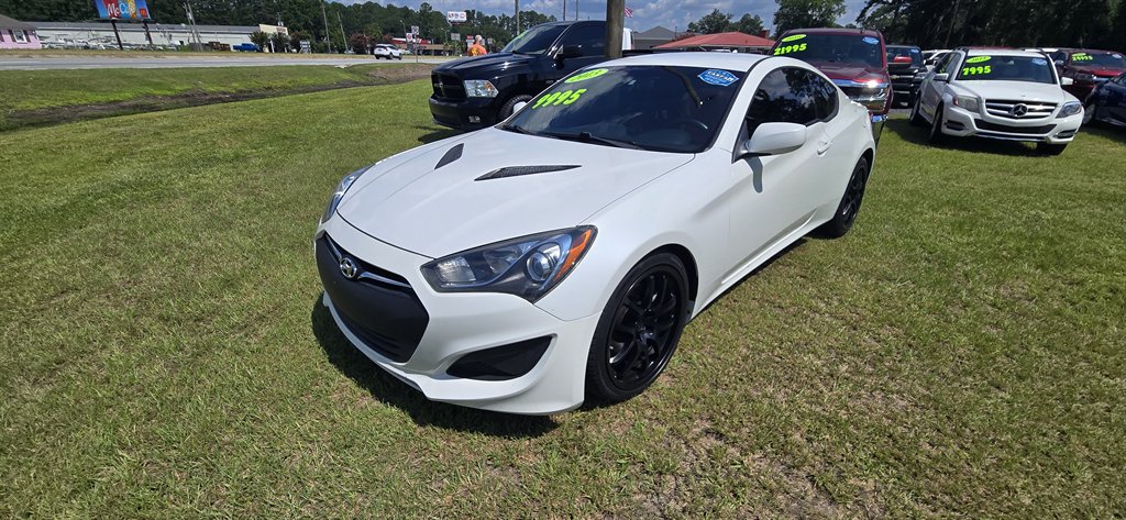2013 Hyundai Genesis - $9,995