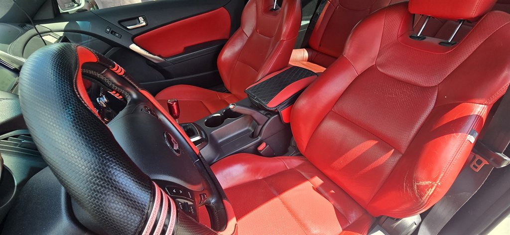 2013 Hyundai Genesis - $9,995