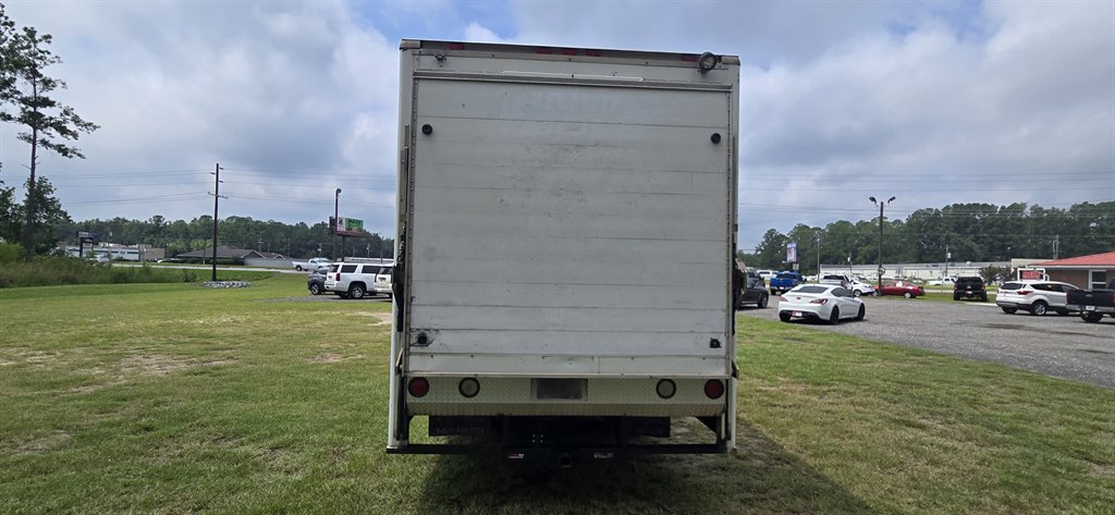 2005 Chevrolet C5500 - $19,995