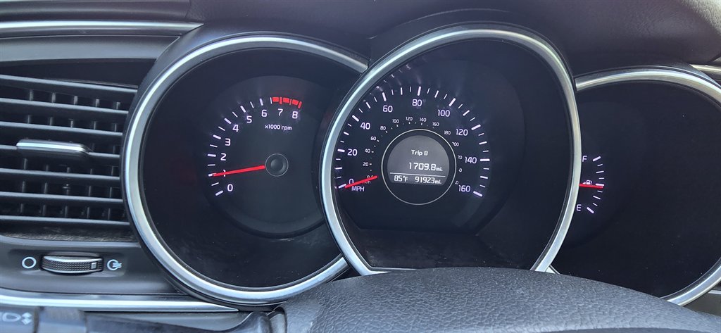 2015 Kia Optima - $10,995