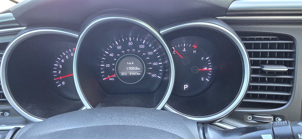 2015 Kia Optima - $10,995