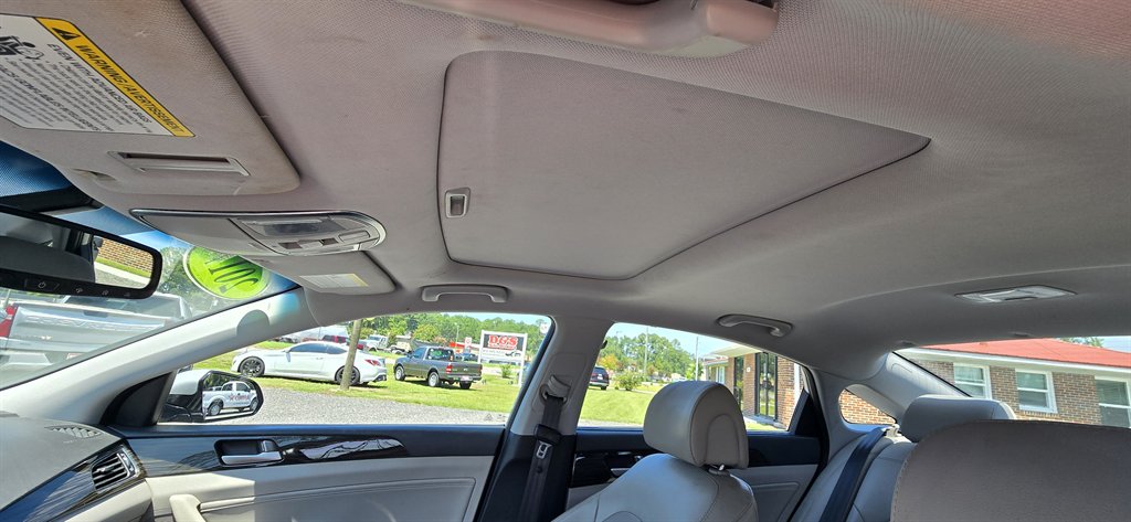 2017 Hyundai Sonata - $10,995