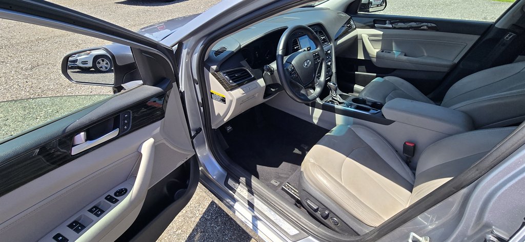 2017 Hyundai Sonata - $10,995